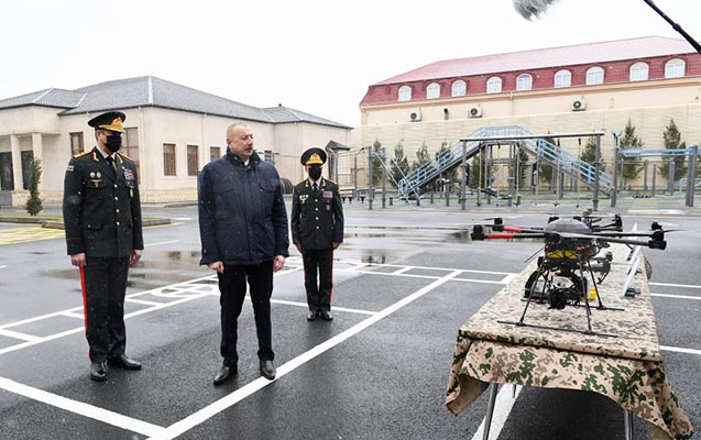 İlham Əliyev Daxili Qoşunların yeni inşa olunan hərbi hissəsinin açılışında iştirak edib - FOTOLAR