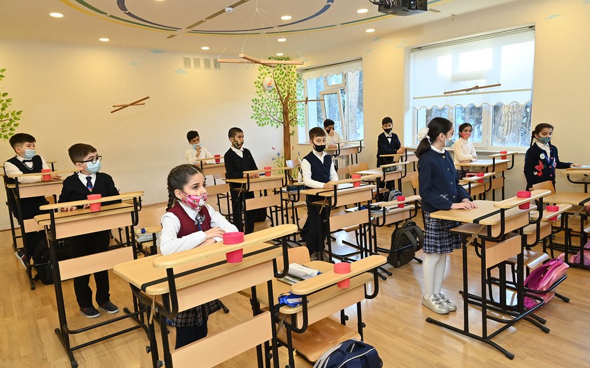 Məktəblərdə koronavirusa yoluxanların sayı açıqlandı