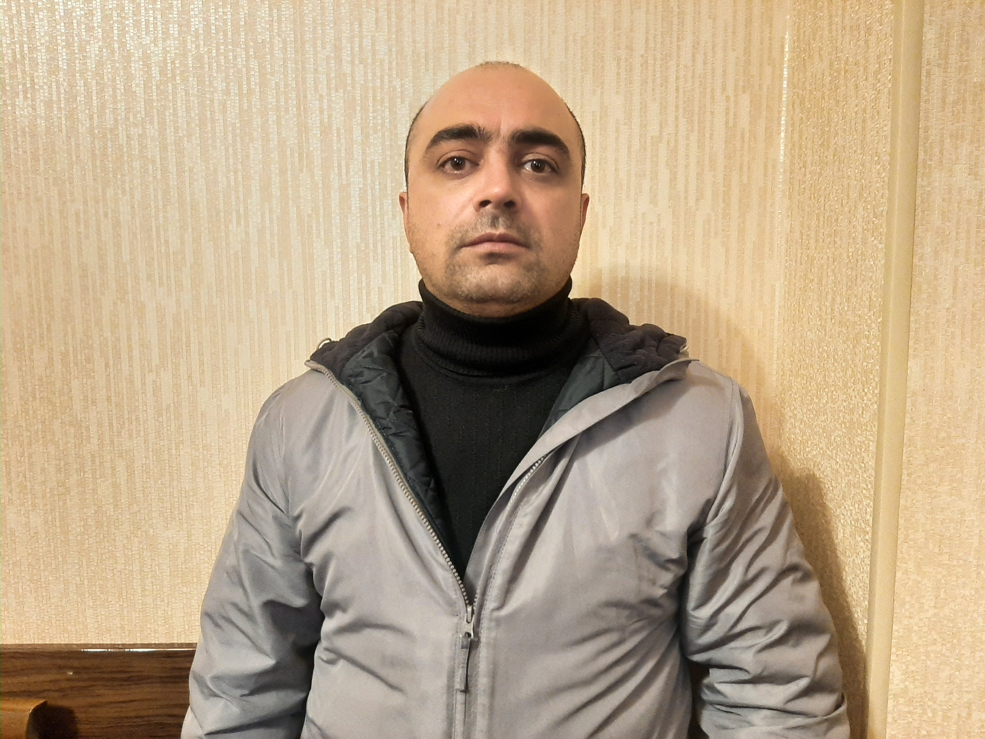 Özünü kommunal xidmət əməkdaşı kimi təqdim edərək oğurluq etdi