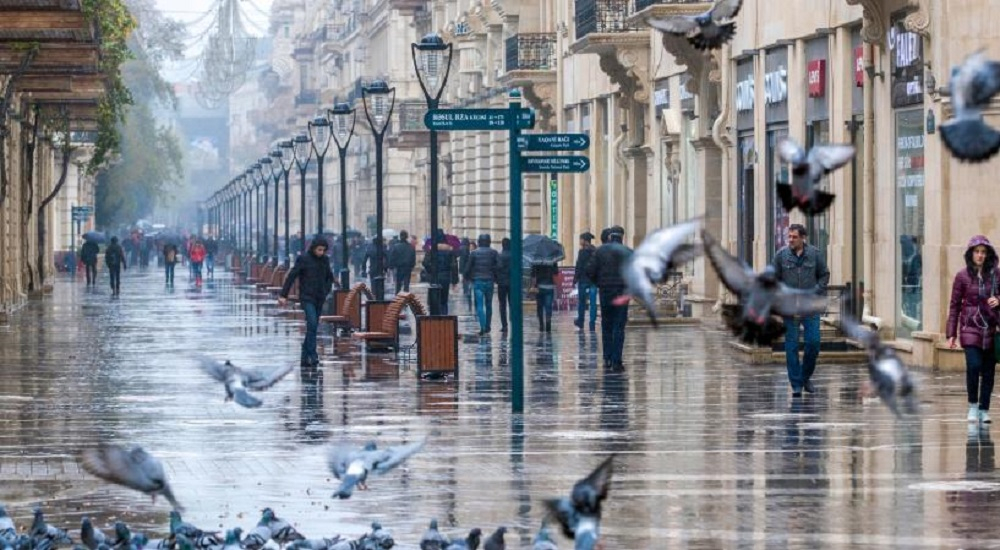 Sabah Bakıda yağış yağacaq, şimşək çaxacaq