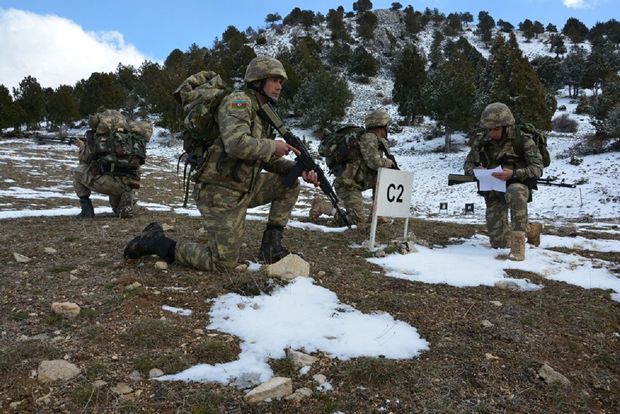 Azərbaycan Ordusunun desantları Türkiyədə təlim keçir - FOTO