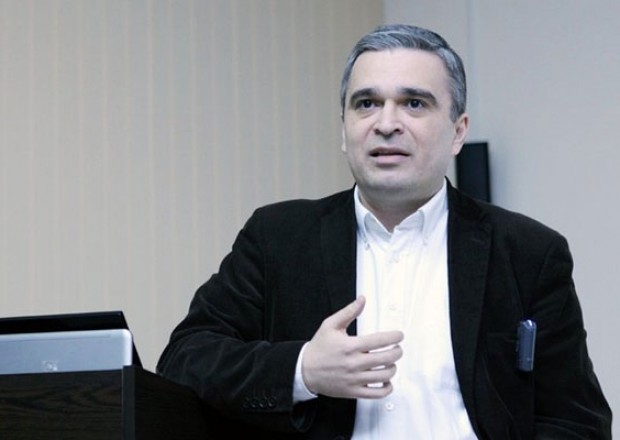 "Birinci uşağa görə dövlət heç kəsə maddi yardım verməməlidir" - İlqar Məmmədov