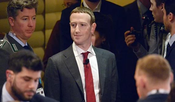Mark Sukerberqin telefon nömrəsi internetdə yayılıb