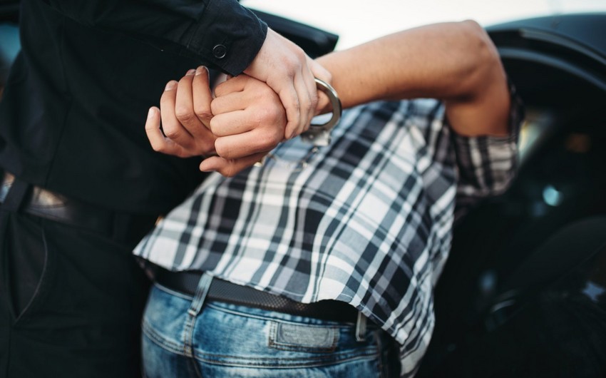 Polis sərxoş vəziyyətdə azad olunan ərazilərə keçmək istəyənləri saxladı - FOTOLAR