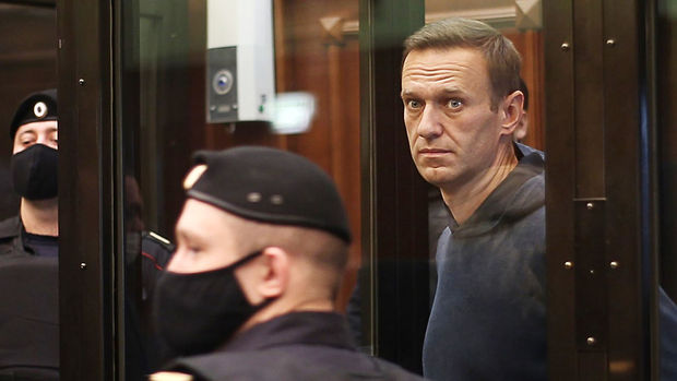 Aleksey Navalnının səhhətində problemlər yaşanıb: Siyasətçi xəstəxanaya yerləşdirilib