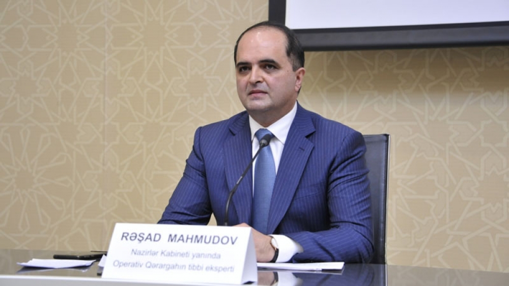 "Əvvəllər koronavirusun yalan olduğu deyənlər, indi də peyvənd barədə şayiələr yayırlar" - Rəşad Mahmudov