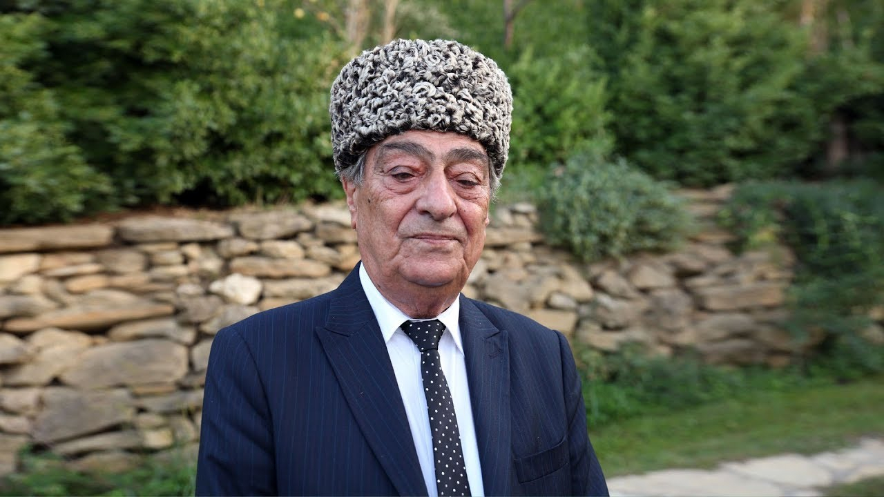 “Deyir ağzımdan sarımsaq iyi gələr deyə yemirəm, belə cəhənnəmə gəlsin...” – Rəşid doktor