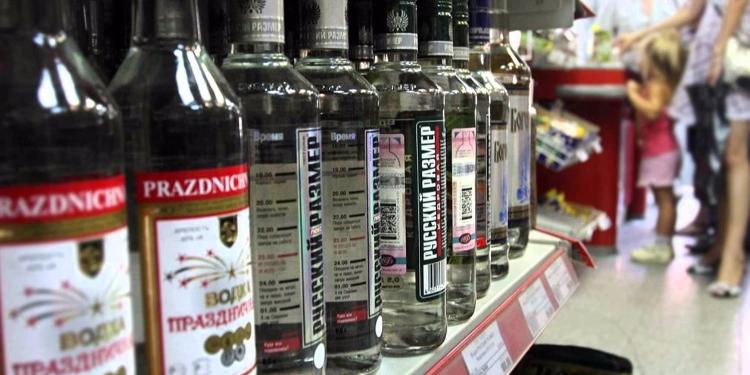 Yetkinlik yaşına çatmayanlara tütün məmulatları satılması müəyyən edilib
