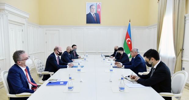 Əli Əsədov BP-nin regional prezidenti ilə görüşüb
