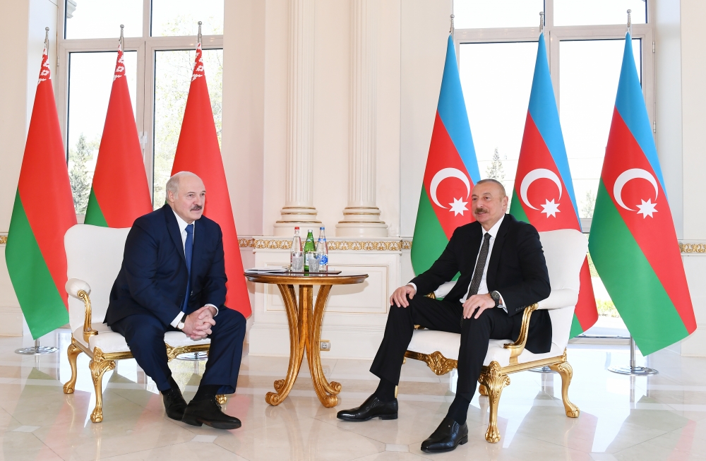 İlham Əliyev və Lukaşenkonun təkbətək görüşü başladı - FOTOLAR