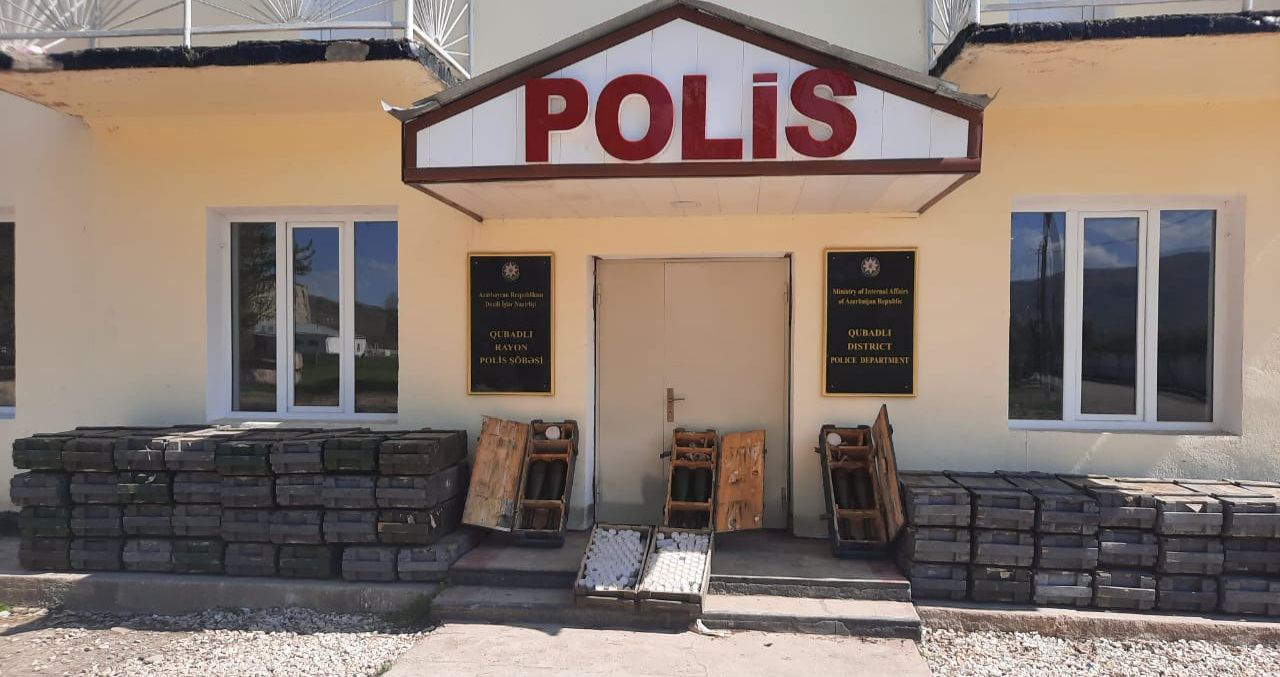 Qubadlıda ermənilərin qoyub qaçdığı döyüş sursatları aşkar edilib
