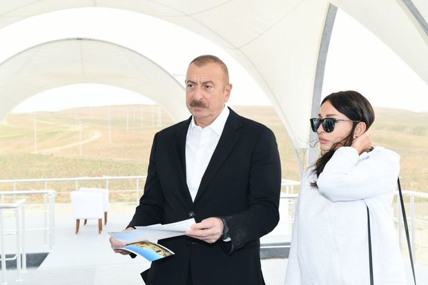 İlham Əliyev və Mehriban Əliyeva təməlqoyma mərasimində - FOTO
