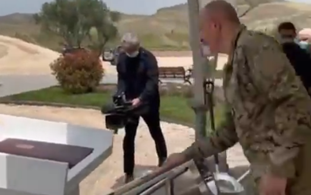 Prezident zəngilanlılarla birgə “Ağıllı kənd”in təməlini qoydu - Video
