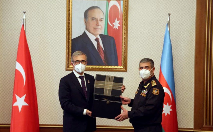 Azərbaycan və Türkiyə hərbi sahədə yeni birgə layihələrin həyata keçirilməsinin yollarını müəyyənləşdirib - FOTO