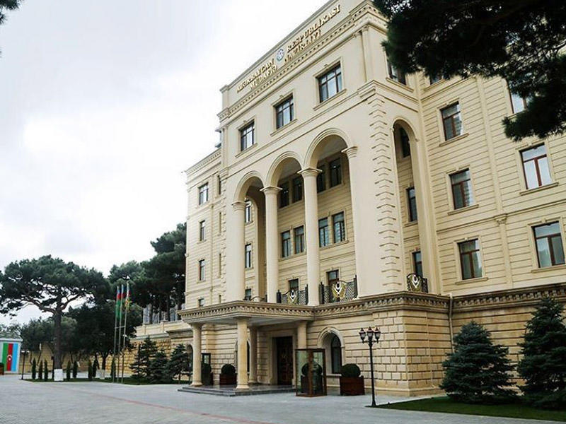 Müdafiə Nazirliyinin rəhbərliyi Azad Rəhimovun vəfatı ilə bağlı başsağlığı verdi