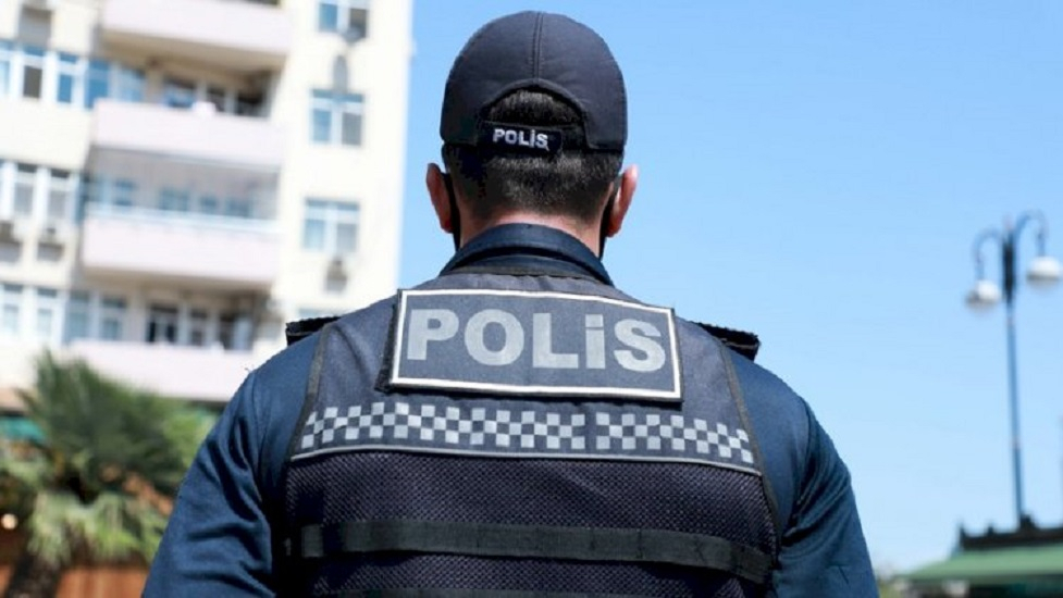 Azərbaycanda piyadanı vuraraq öldürən polis əməkdaşı həbs edildi