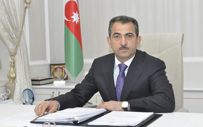 Prezident Qorxmaz Hüseynovu vəzifəsindən azad etdi