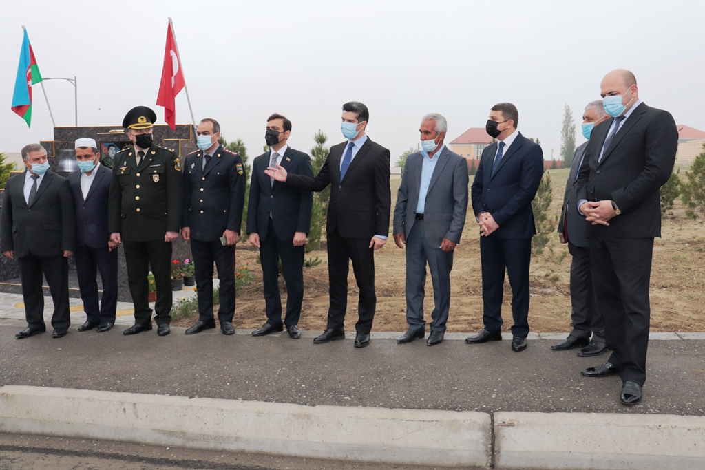 Naftalanda şəhidin adına xatirə bulağının açılış mərasimi keçirildi - FOTOLAR