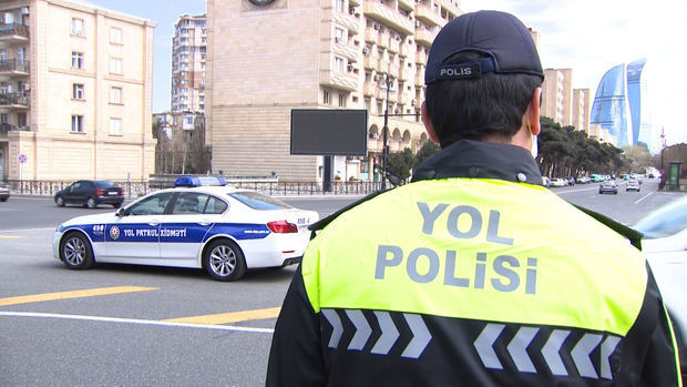 Oğurladığı avtomobillə polisdən qaçan sürücü qəza törətdi