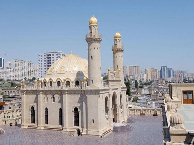 Təzə Pir Məscisində bayram namazı qılınıb