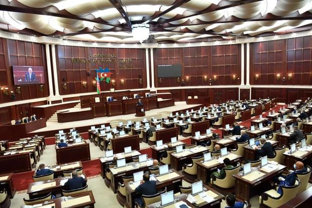 Milli Məclisdə Şuşa ilə bağlı qanun layihəsi birinci oxunuşda qəbul olundu