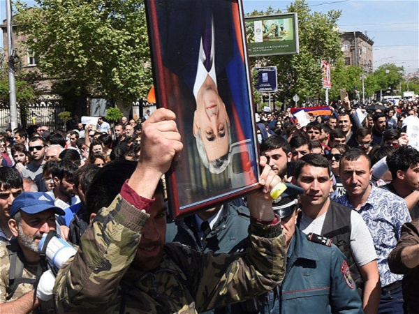 Ermənistan sülh müqaviləsinin imzalanmasının tarixi zərurətə çevrildiyini dərk etməlidir, əks halda...