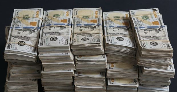 İngiltərədə azərbaycanlı cütlüyün 20 milyon dollarlıq sərvəti müsadirə oluna bilər