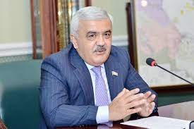 Rövnəq Abdullayev Türkiyəyə gedib