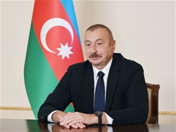 İlham Əliyev Respublika Günü ilə bağlı paylaşım edib – FOTO