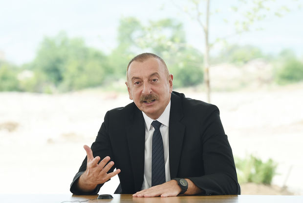 "Bu günə qədər mən bilmirəm, Paşinyan kapitulyasiya aktını hansı tində imzalayıb"