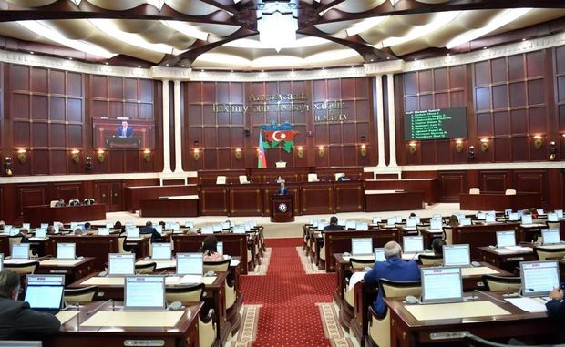 Şuşa ilə bağlı qanun layihəsi üçüncü oxunuşdan da keçdi
