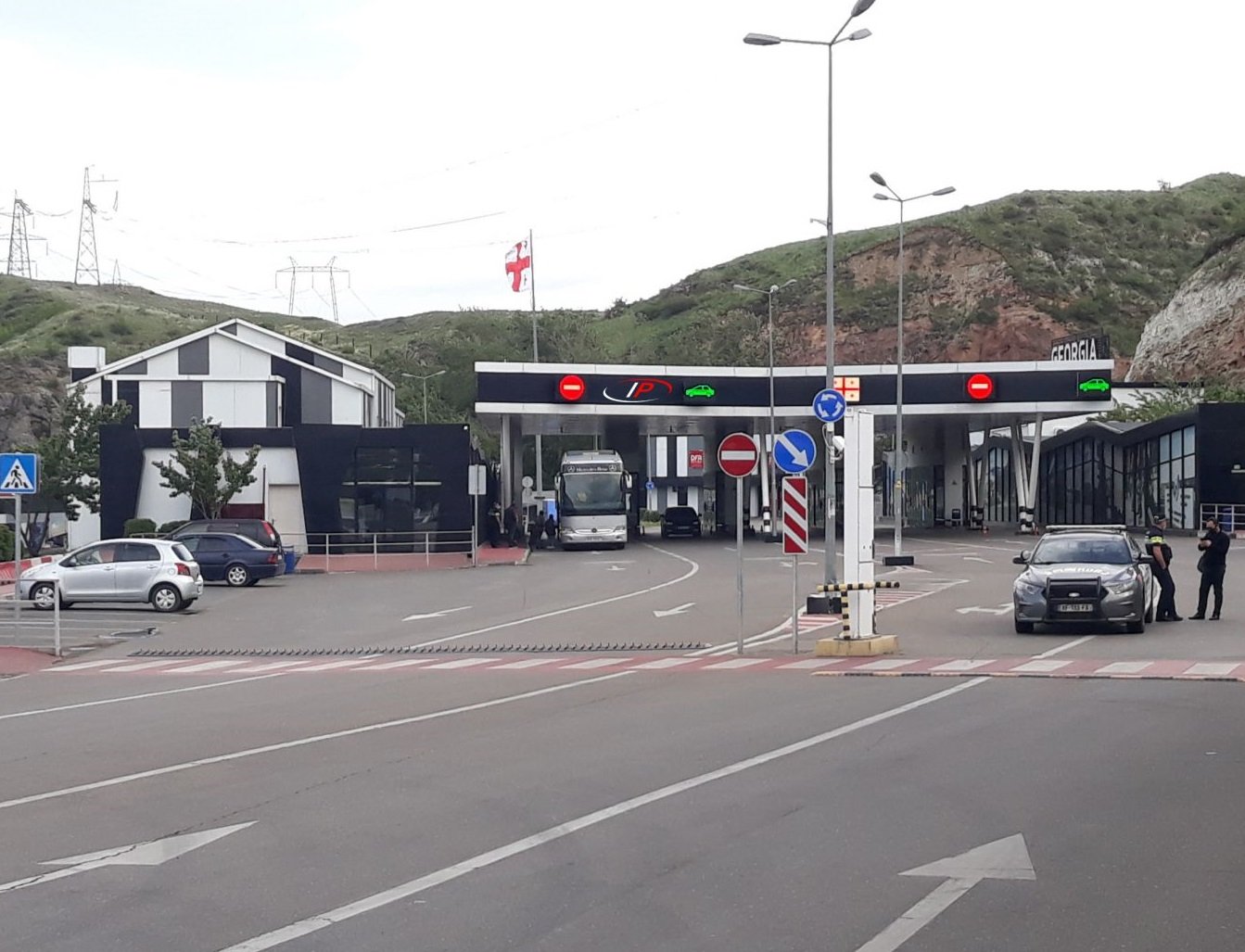 Gürcüstan Azərbaycanla quru sərhədlərini açdı - səfər etmək üçün nələr lazımdır?