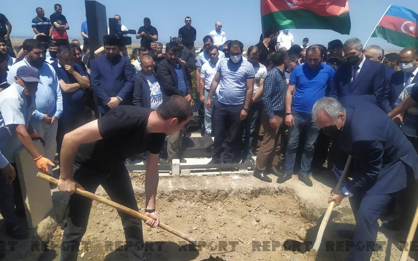 Şəhid jurnalist Məhərrəm İbrahimov torpağa tapşırıldı