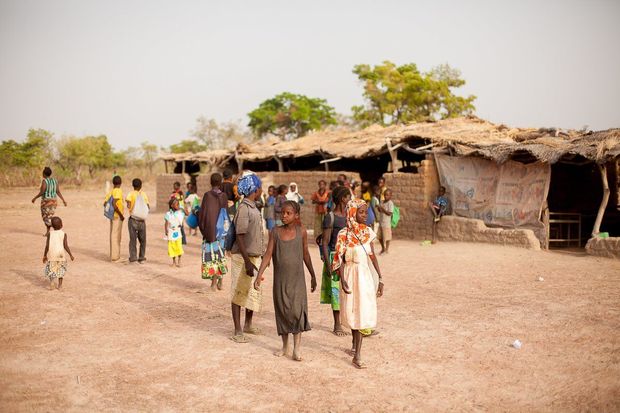Burkina-Fasoda silahlılar kəndə hücum edərək 138 nəfər öldürüblər