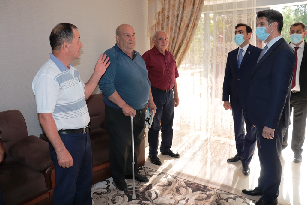 İcra başçısı və Deputat qazilərlə görüşdü - FOTOLAR