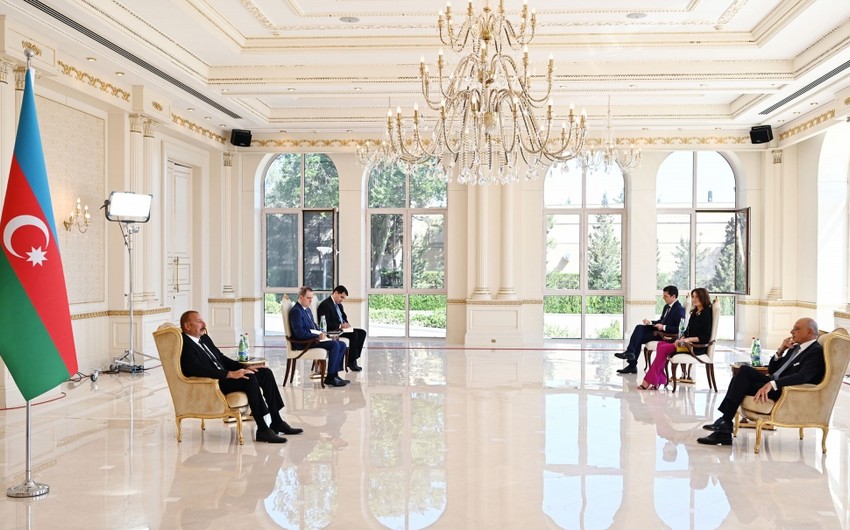 İlham Əliyev İtaliyanın Azərbaycandakı yeni səfirinin etimadnaməsini qəbul etdi