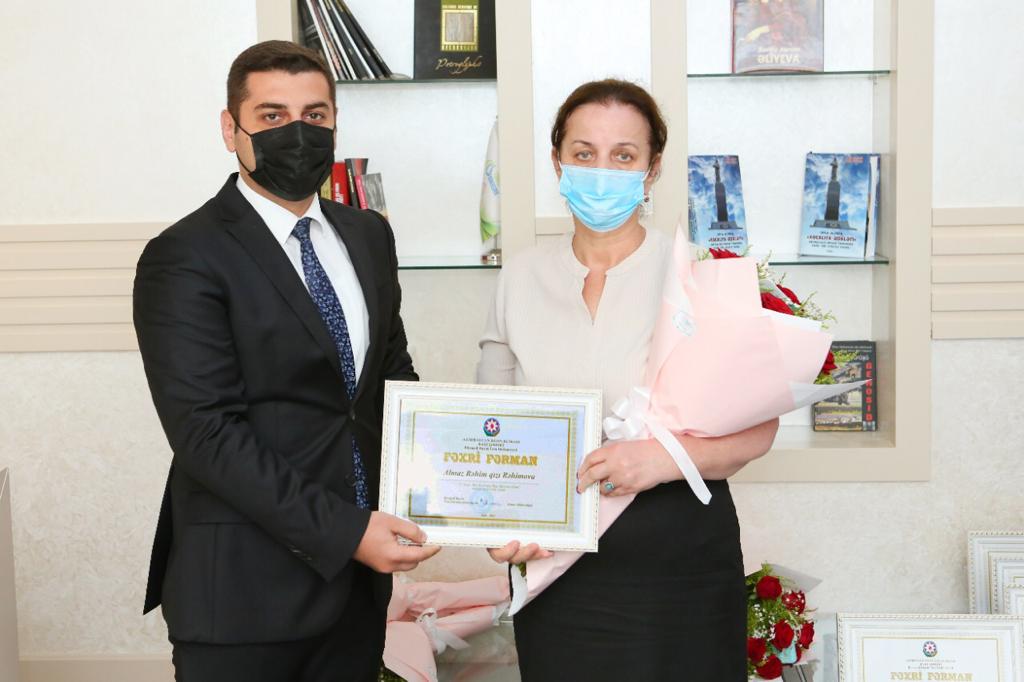 Binəqədi rayonunda bir qrup səhiyyə işçiləri Fəxri fərmanla təltif edildi - FOTOLAR