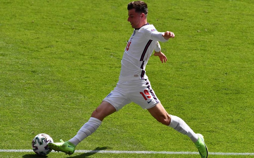 İngiltərə millisinin 2 futbolçusu karantinə alındı