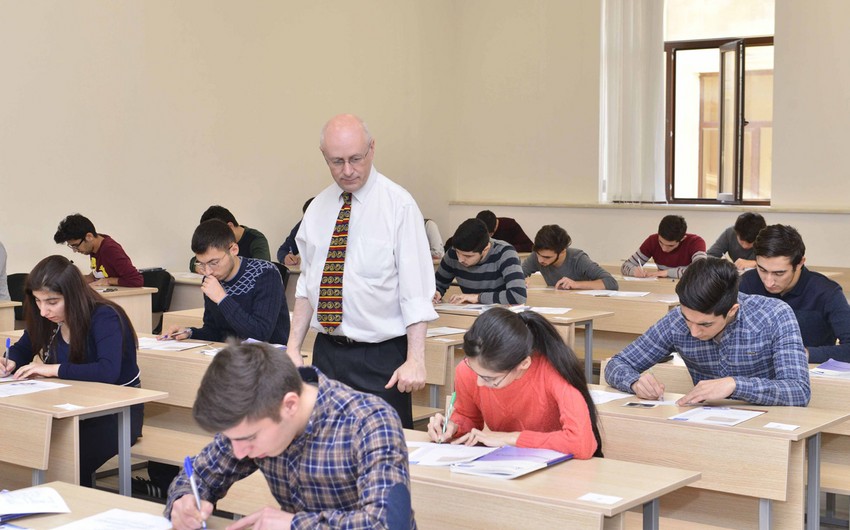 Qəbul imtahanlarında qayda pozan nəzarətçilərin sayı açıqlandı
