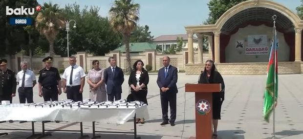 Şəhid ailələrinə və qazilərə medallar təqdim edilib - VİDEO