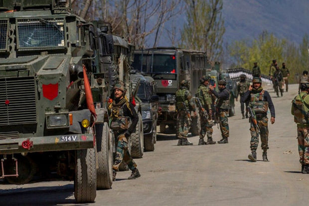 Hindistan Çinlə sərhəddə hərbi qüvvəsinin sayını artırıb