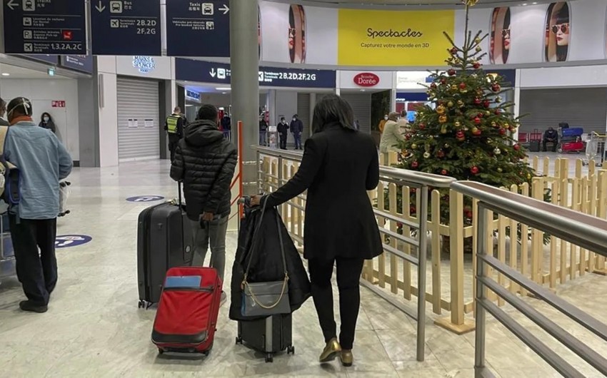 Parisin ən böyük hava limanında tətil keçirilir