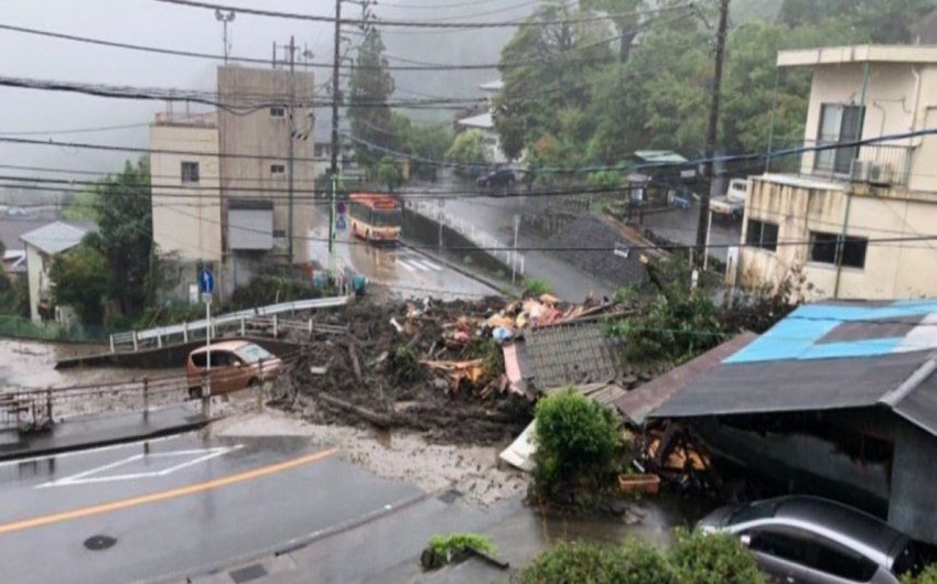 Yaponiyada sürüşmə baş verib, itkin düşənlər var