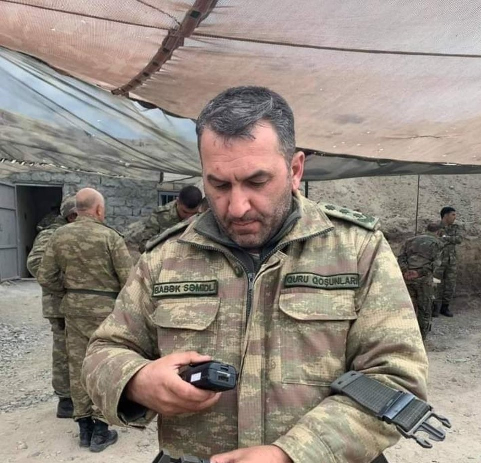Polkovnik Babək Səmidlinin "Zəfər ordeni" ailəsinə verildi - FOTO