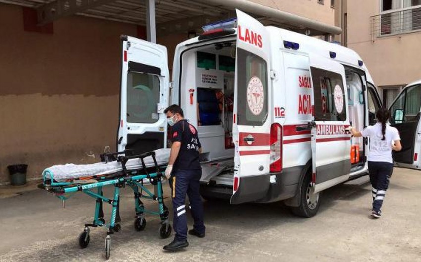 Türkiyədə saxta spirtli içkidən ölənlərin sayı 8-ə çatdı