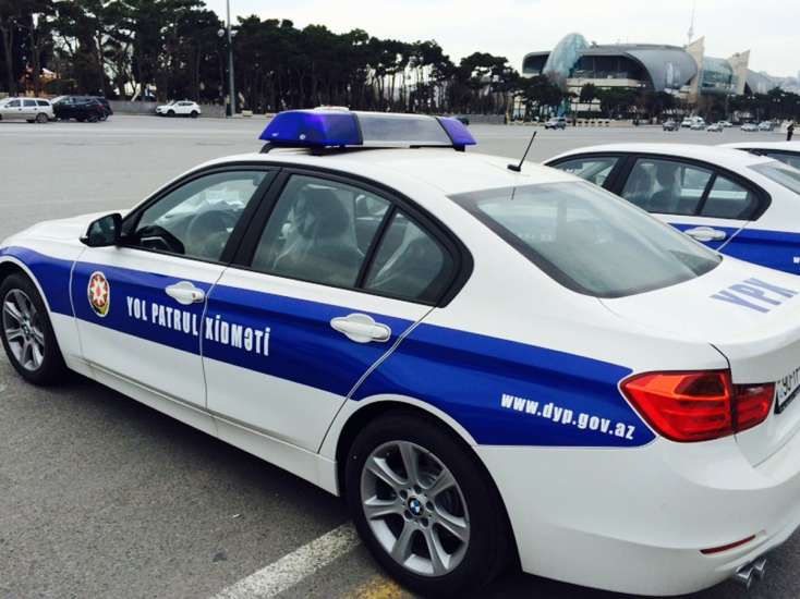 Bakı-Ələt yolunda DYP avtomobili qəzaya düşdü - yol polisi xəsarət aldı