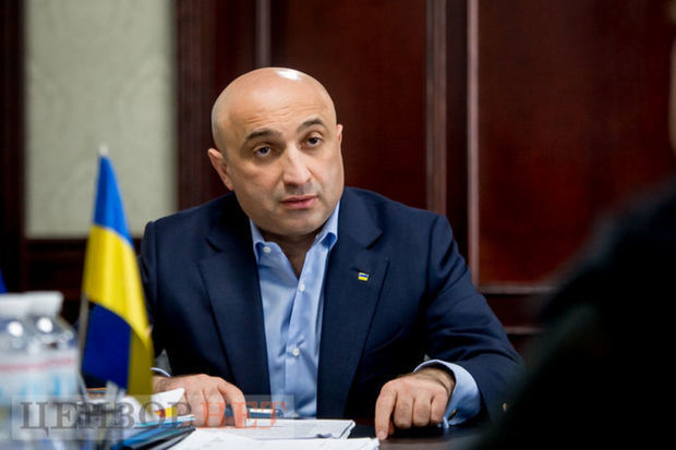Dmitri Qordon: “Gündüz Məmmədov korrupsiyadan uzaq insandır və onu yerinə qaytarmaq lazımdır” - VİDEO
