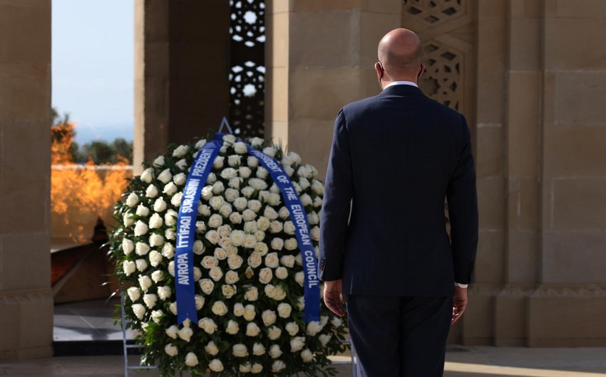 Şarl Mişel Şəhidlər Xiyabanında: "Sabit və firavan Cənubi Qafqaz Aİ-nin marağındadır"
