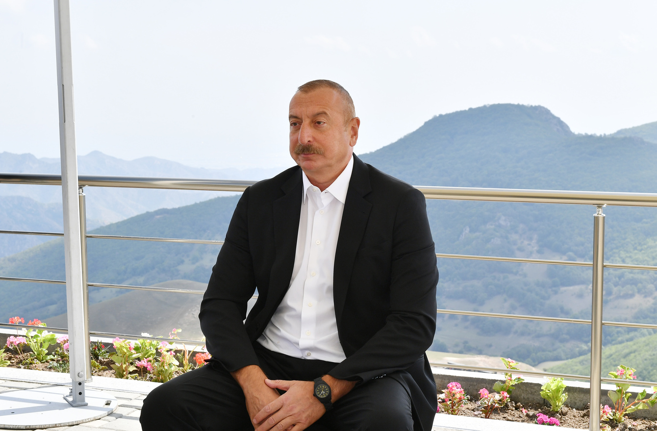 Naftalan şəhəri turizm mərkəzlərindən birinə çevrilməlidir