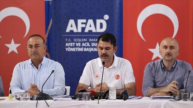 Cavuşoğlu: “Can Azərbaycan peşəkar yanğın-xilasetmə qrupu və texniki dəstək göndərib”